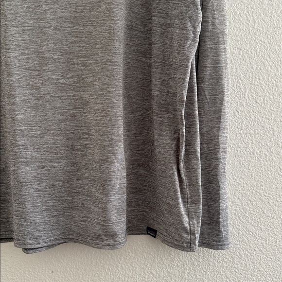 Men’s Patagonia Capiline Cool Daily Hoodie - Picture 5 of 7